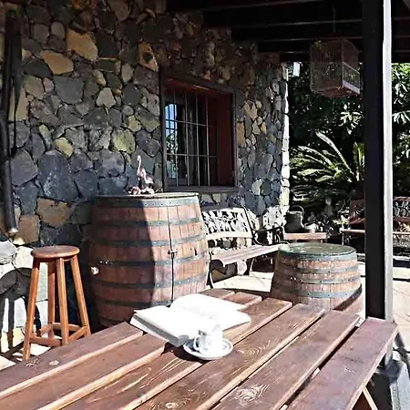 Finca-panoramica-vallemar-3-schlafzimmer-2-baeder-pool-parkplatz-grill-tolle-sicht-aufs-meer * Santa Úrsula